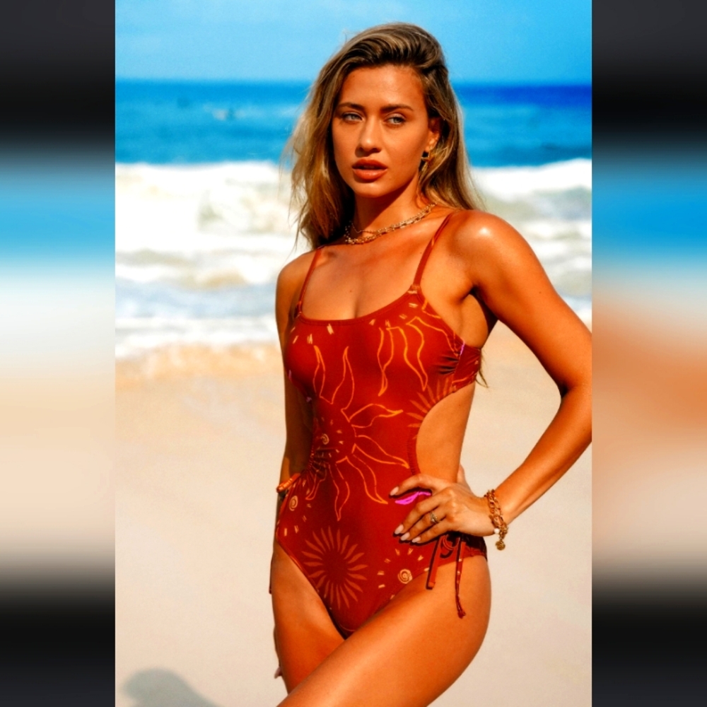 Cupshe One Piece Swim suit Women's Size Med.